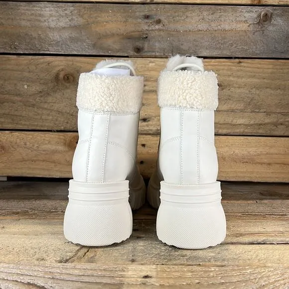 Aldo Nydoremas Bootie - White - 7 - New without box