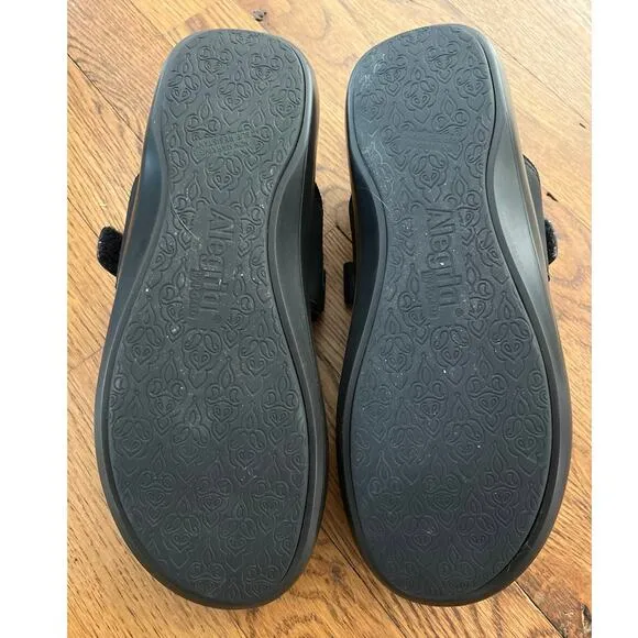 Algeria Dinamo Mary Jane Shoes Size 9.5-10 (EUR 40) Adjustable Breathable Knit