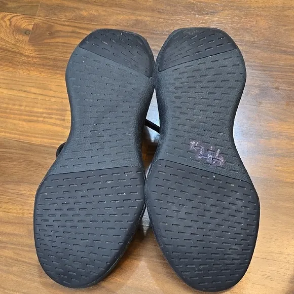 Allbirds x World Central Kitchen Shoes Limited Edition Tree Dashers