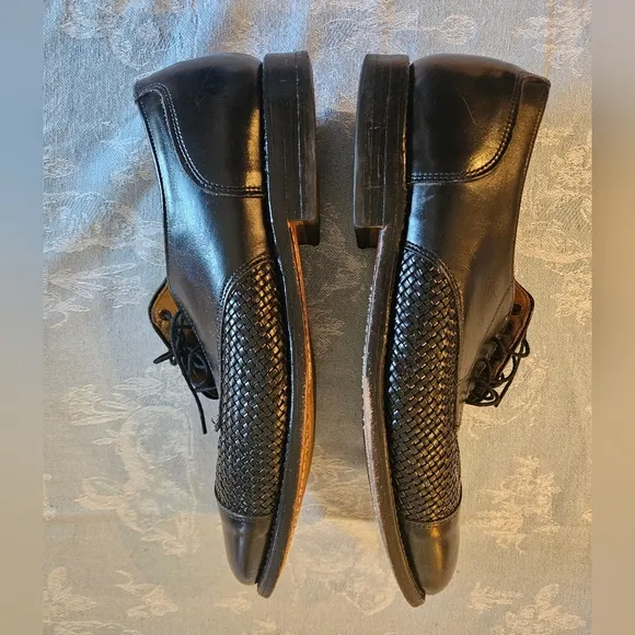 Allen Edmonds Lauderdale Oxfords Black shoes