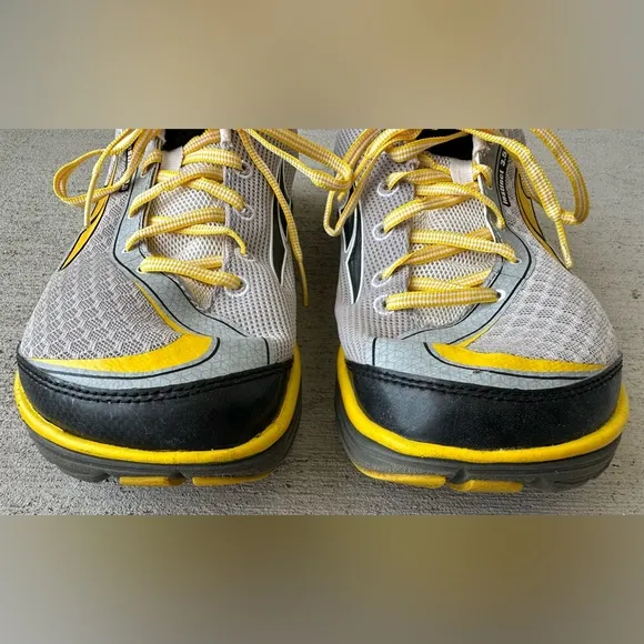Altra Instinct 3.5 Grey Yellow Running Shoes A1633-3 Men’s Size 9.5 VGC CLEAN
