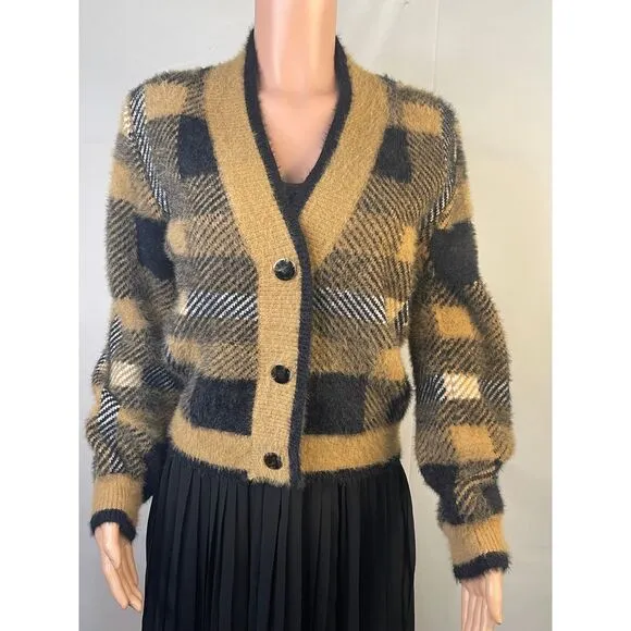 Anthropologie English‎ Factory plaid cardigan, size Medium, chunky buttons, soft
