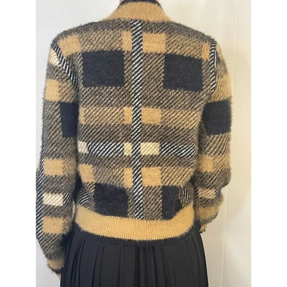 Anthropologie English‎ Factory plaid cardigan, size Medium, chunky buttons, soft