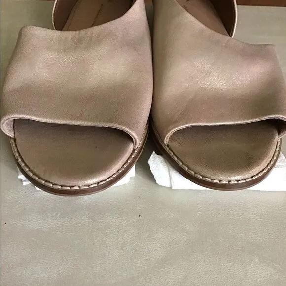 Anthropologie Gold Metallic Leather Souvenir Flat D’Orsay Size 10