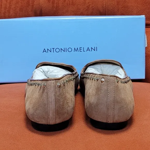 Antonio Melani Tan Studded Women's Flat Shoes Size 8.5m