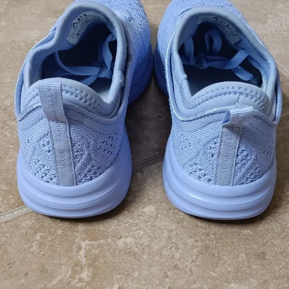 APL Techloom Phantom Purple Running Shoes Girls Sz.5 (6½W)
