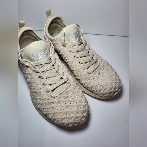 APL Techloom Phantom Running Shoes Women's Size 6 Vanilla
