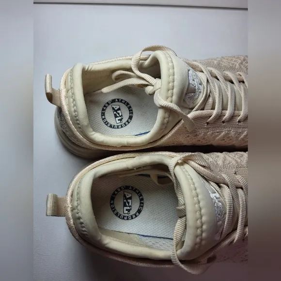 APL Techloom Phantom Running Shoes Women's Size 6 Vanilla