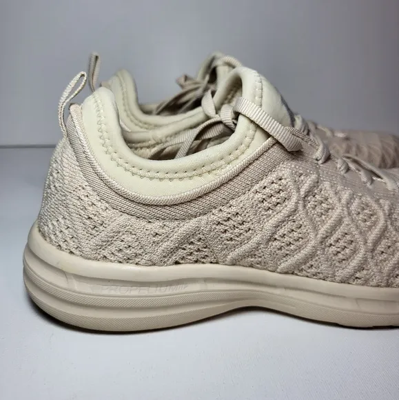 APL Techloom Phantom Running Shoes Women's Size 6 Vanilla
