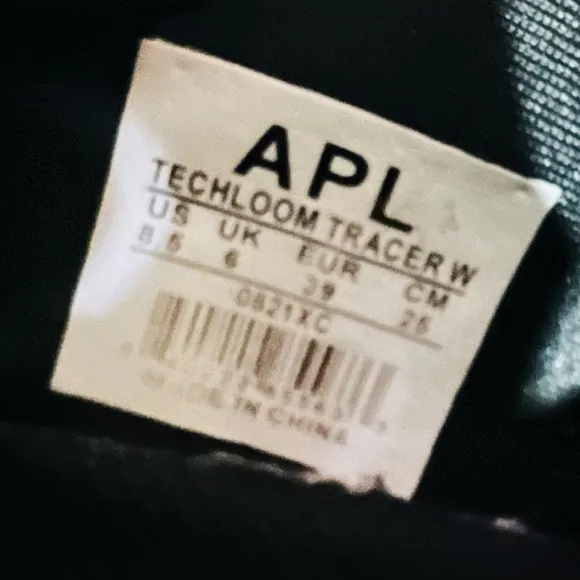 APL Women's Techloom Tracer All Black Size 8.5