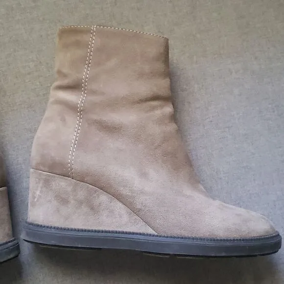 Aquatalia boots women's size 9 suede wedge boots suede neutral zipper vg…
