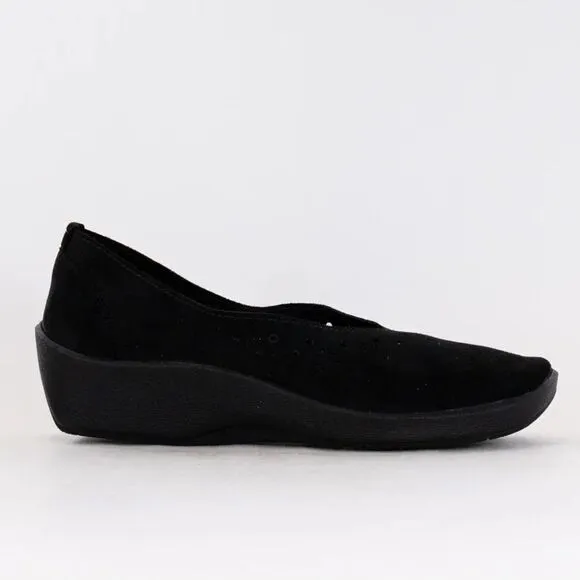ARCOPEDICO Women’s Cezanne H07/4366 in Black in the Size 41/9.5-10 US Size