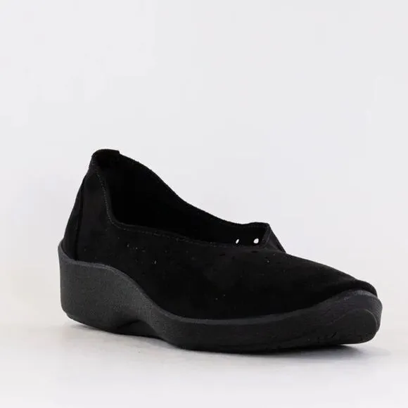 ARCOPEDICO Women’s Cezanne H07/4366 in Black in the Size 41/9.5-10 US Size
