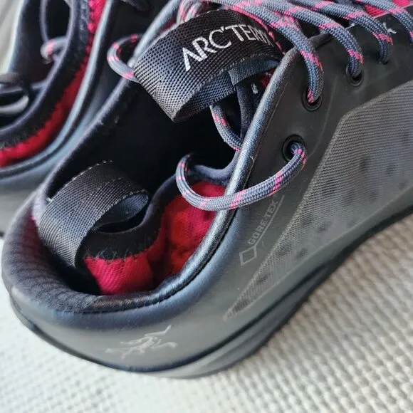 ARC'TERYX Ortholite Vibram Shoes Womens 7 Trekking Coated Red Pink Black 063226
