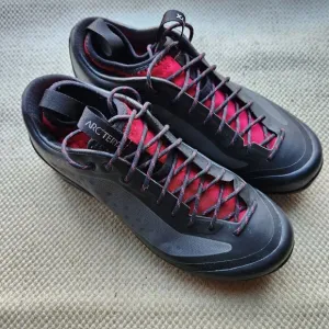 ARC'TERYX Ortholite Vibram Shoes Womens 7 Trekking Coated Red Pink Black 063226