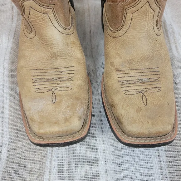 Ariat Leather Cowboy Boots Tan Brown Wiggle Room Size 2 Square Toe