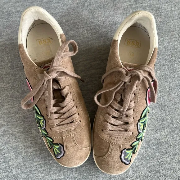 Ash Gull Embroidered Floral Tan Sneakers Women 7.5/8 Size 38 Leather Upper Laces