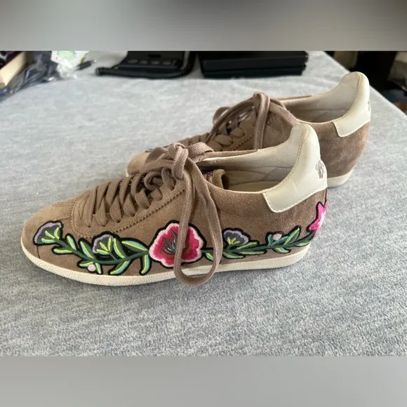 Ash Gull Embroidered Floral Tan Sneakers Women 7.5/8 Size 38 Leather Upper Laces