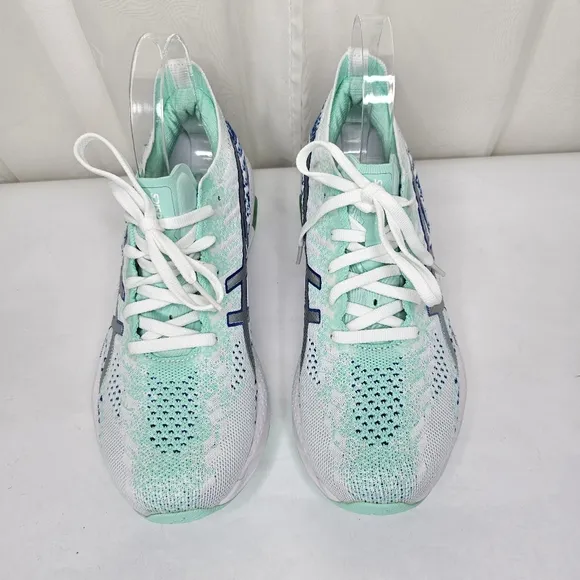 Asica Gel-Kinsei Blast Athletic Sneaker White/Pure Silver/Mint Green Size 8.5