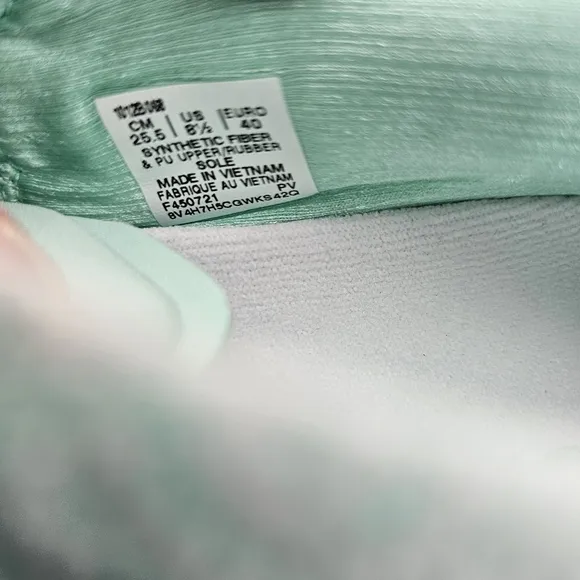 Asica Gel-Kinsei Blast Athletic Sneaker White/Pure Silver/Mint Green Size 8.5