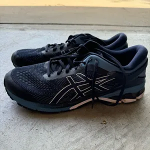 ASICS Gel-Kayano 26.