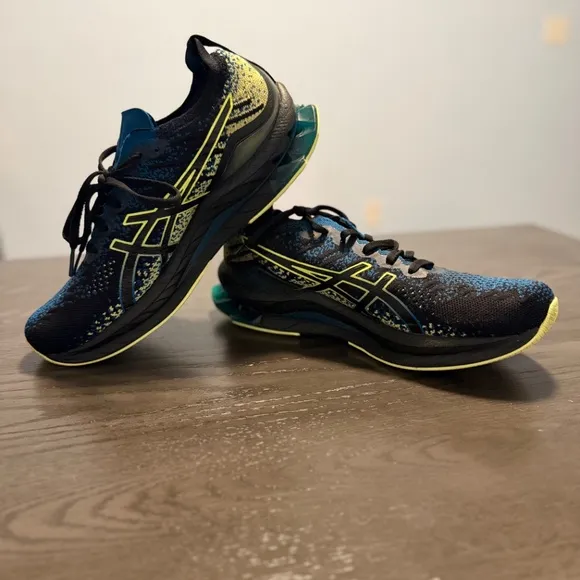 ASICS MENS GEL-KINSEI BLAST SNEAKERS SIZE 9