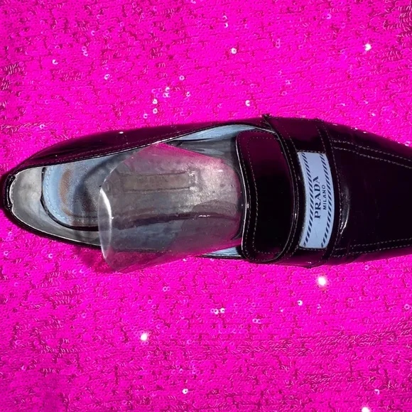Authentic all leather rare  PRADA  shoes 38,5  patent leather