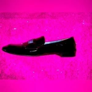 Authentic all leather rare  PRADA  shoes 38,5  patent leather