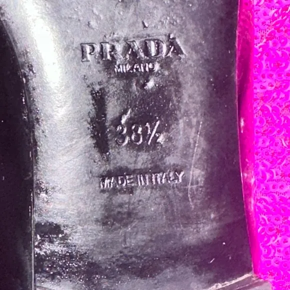 Authentic all leather rare  PRADA  shoes 38,5  patent leather