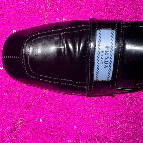 Authentic all leather rare  PRADA  shoes 38,5  patent leather