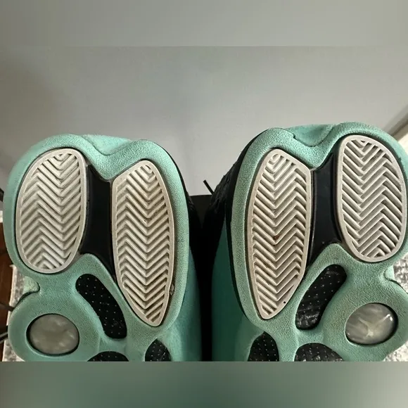 Authentic Nike Air Jordan 13 Retro Island Green 414571-030 Size Men’s 9