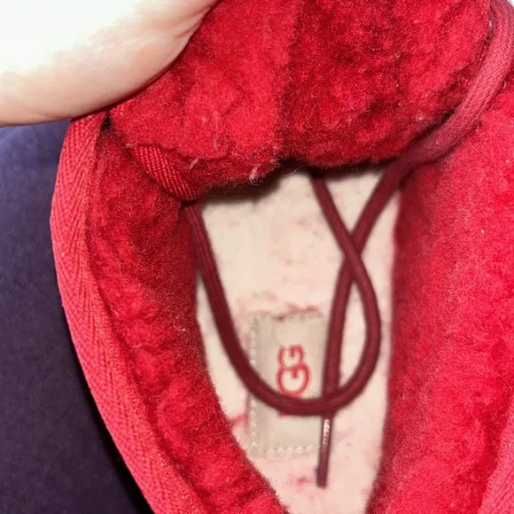 Authentic UGG brand Unisex Neumel Red Chukka Soft Ankle Boots Shoes  Size 5