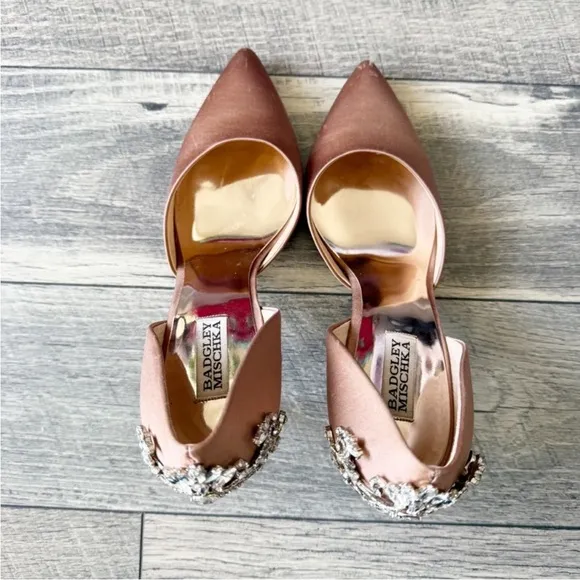 Badgley Mischka Jewel Embellished Heels Shoes Satin Tan Neutral Wedding Size 11