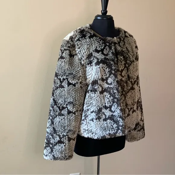 BB DAKOTA EVEREVE Faux Fur Jacket Reptile Print Size XL NWT