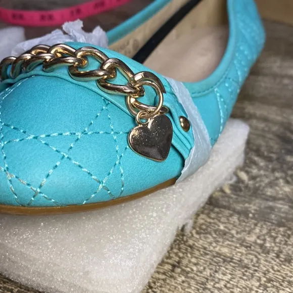 Bella Marie Teal Chain Dana Flat size 6.5