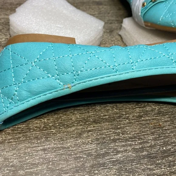 Bella Marie Teal Chain Dana Flat size 6.5