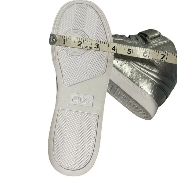 Big Boys Sneakers Size 6M FILA VULC 13 DIGITAL CASUAL SHOES Silver