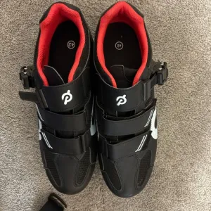 Black Cycling Shoes with Red Interior peloton