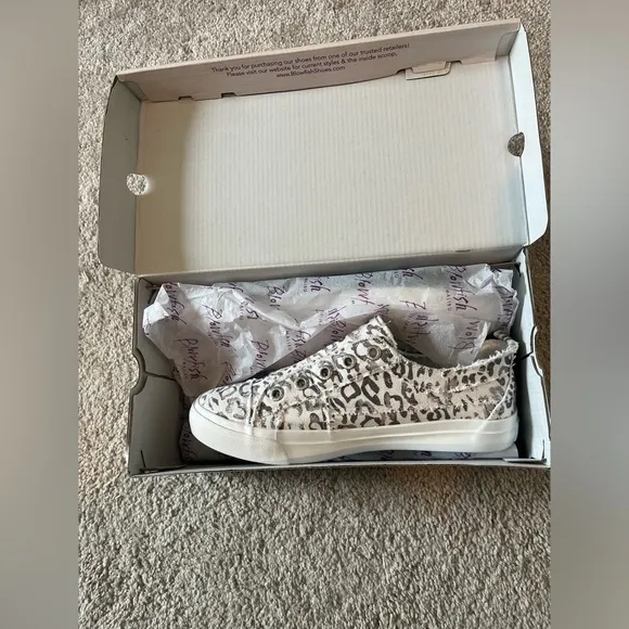 Blowfish Gray Leopard Paper Cat Canvas No Lace Grommet Tennis Shoes Size 8.5 NEW