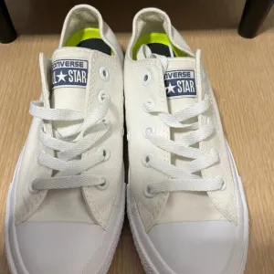 BNWoT CTAS All Star 2 Low GS 'White Navy' (4) Converse ☆
