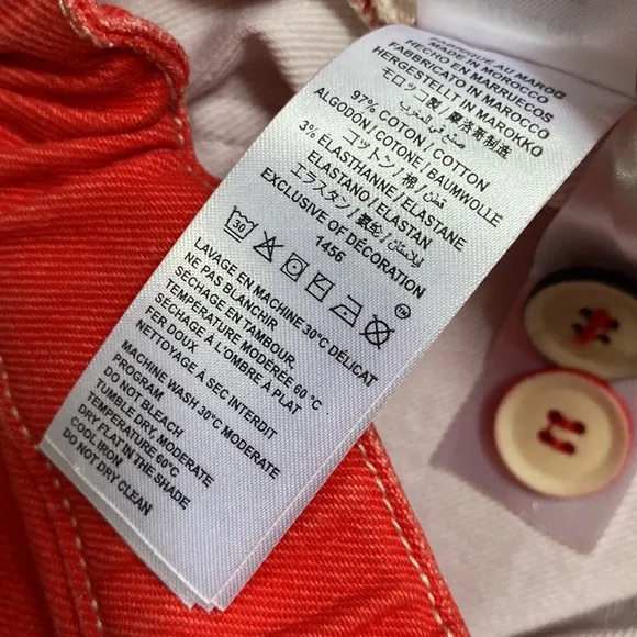 Bonpoint buttons front red denim high waist shorts