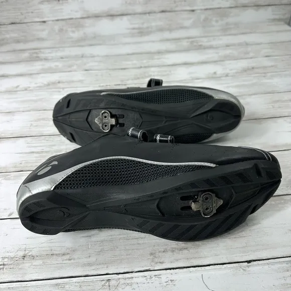 Bontrager CYCLING SHOES MENS SZ 14.5 clip in biking shoes