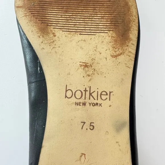 Botkier New York Women Aubrey Flat Shoe Size 7.5 Studded Leather Point Toe Black