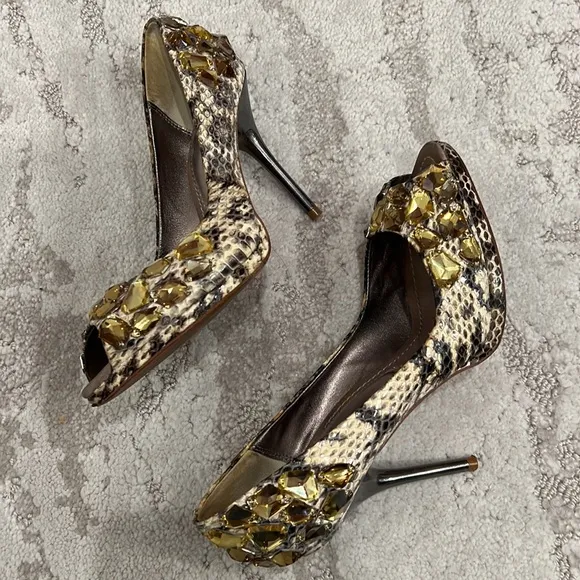 BOURNE ANYA Natural Snake Jeweled Leather Peep Toe Pump Size 36