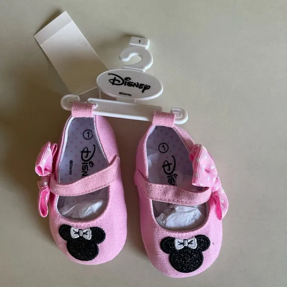 Brand new! 7 pairs of baby shoes