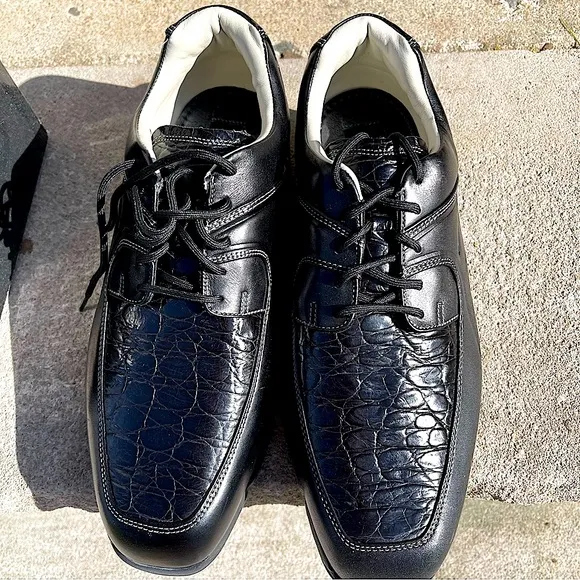 BRAND NEW Nike Performance Air Tour Spectator Men’s Leather Golf