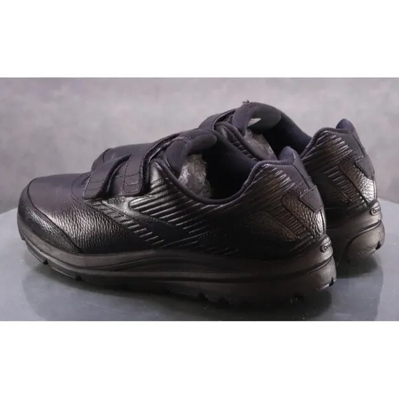 Brooks Addiction Walker V-Strap 2 $144 Men's Walking Shoes Size 11.5 D Leather