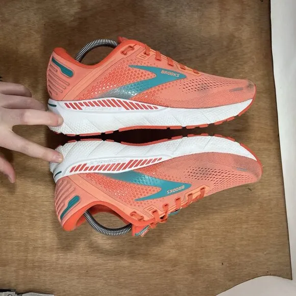 Brooks Adrenaline GTS 22 Womens Size 11 Medium (B) Orange Running Shoes
