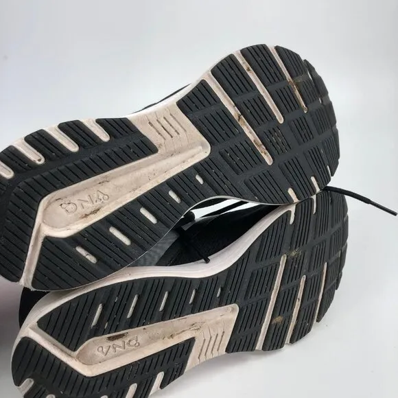 Brooks Black &amp; White Athletic Shoes | Lace-Up &amp; Platform Heel