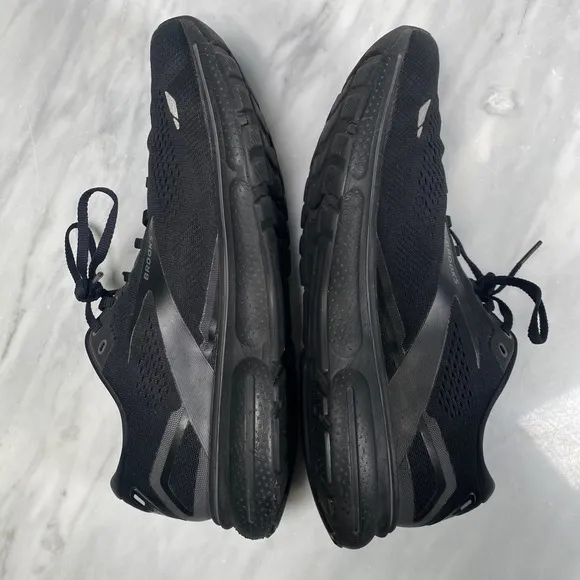 Brooks Ghost 15 Men Running Shoes Black Run Athletic Sneaker 1103931D020 Size 12
